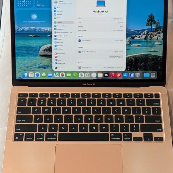 MacBook Air 2020 - 13 inch - 256 GB, Gold, 8 GB, Apple M1
