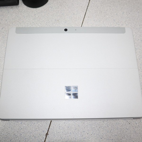 Microsoft Surface Go 3 - Wi-Fi, Pentium, Platinum, 64 GB, 4 GB