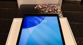 Good
													Apple iPad 8th Gen - Wi-Fi, Gray, 32 GB, A2270, photo 1 of 8