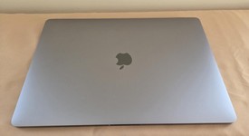 Good
													MacBook Pro 2017 (With Touch Bar) - 15" - I7, Gray, 512 GB, 16 GB, photo 5 of 14