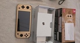 Good
													Nintendo Switch Lite - Gold, Hyrule Edition, photo 1 of 13