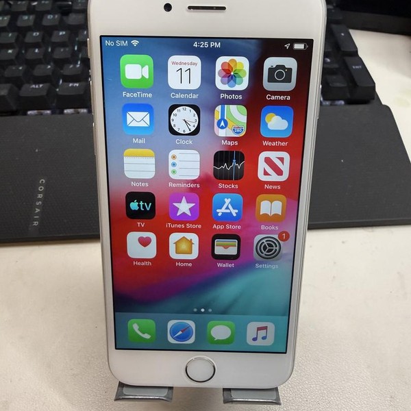 Apple iPhone 6 - Unlocked, 64 GB, Silver, A1549