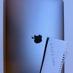 Good MacBook Pro 2020 - 13 inch - 256 GB, Gray, 8 GB, Intel Core i5