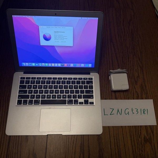 MacBook Air 2017 - 13 inch - 128 GB, Silver, 8 GB, Intel Core i5