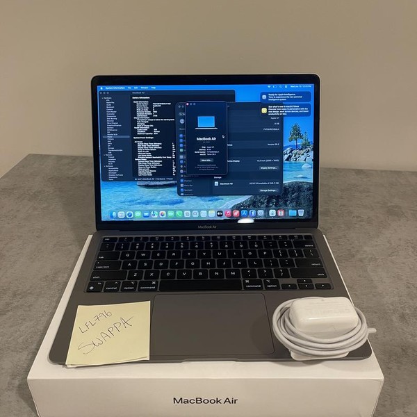 MacBook Air 2020 - 13 inch - 256 GB, Gray, 8 GB, Apple M1