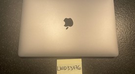 Good
													MacBook Pro 2020 - 13" - Apple M1, Gray, 2 TB, 16 GB, photo 3 of 12