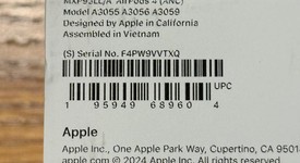 New
													Apple AirPods 4th Gen - Active Noise Cancellation, photo 2 of 4