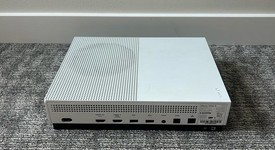 Good
													Xbox One S (2016) - White, 1 TB, photo 3 of 6