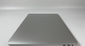 Good
													MacBook Pro 2018 (With Touch Bar) - 15" - I9, Gray, 1 TB, 32 GB, photo 4 of 7