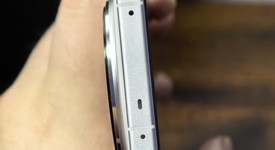 Mint
													OPPO Find X8 Ultra - Unlocked Non-US, White, 512 GB, 16 GB, photo 5 of 13