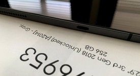 Mint
													Apple iPad Pro 12.9" 3rd Gen 2018 - Unlocked, Gray, 256 GB, A2014, photo 4 of 13