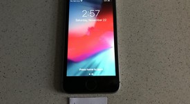 Good
													Apple iPhone SE 1st Gen 2016 - TracFone, Grey, 32 GB, A1662, photo 2 of 5