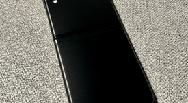 Mint
													Samsung Galaxy Z Flip3 5G - T-Mobile, Black, 128 GB, 8 GB, SM-F711U, photo 4 of 5