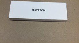 New
													Apple Watch SE 2nd Gen 44mm - Unlocked, Midnight, A2727 - Cellular, Aluminum, photo 5 of 6