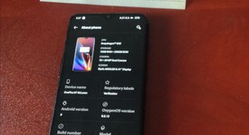Mint
													OnePlus 6T - Unlocked, Gloss Black, 256 GB, 10 GB, A6013, McLaren Edition, photo 3 of 5