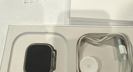 Good
													Apple Watch Ultra 49mm - Unlocked, Titanium, A2622, photo 2 of 8