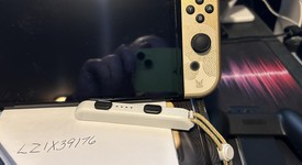 Good
													Nintendo Switch - OLED - White, 64 GB, The Legend of Zelda: Tears of the Kingdom Edition, photo 4 of 5