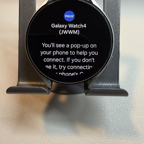 Samsung Galaxy Watch4 - Unlocked, Silver, 44mm