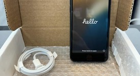 Mint
													Apple iPhone SE 3rd Gen 2022 - Unlocked, Midnight, 64 GB, A2595, photo 1 of 6