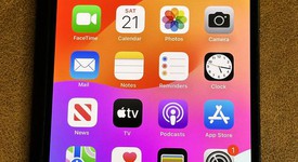 Good
													Apple iPhone 13 Pro Max - Unlocked, Green, 256 GB, A2484, photo 2 of 13
