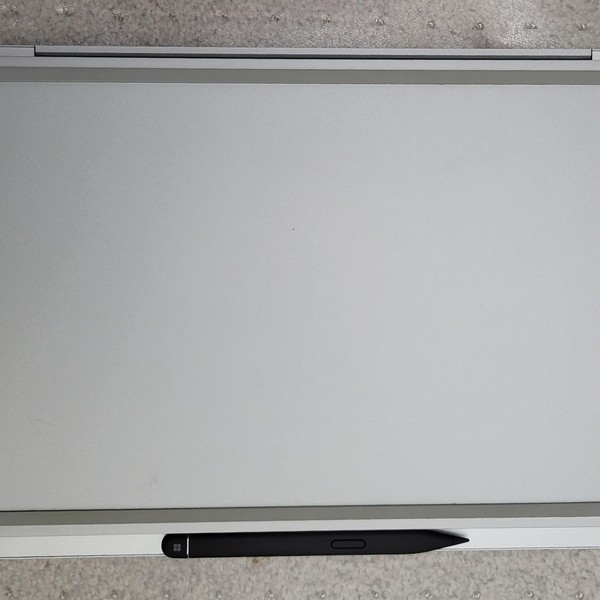 Microsoft Surface Laptop Studio - 1 TB, Platinum, 32 GB, Intel Core i7