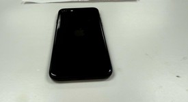 Mint
													Apple iPhone SE 3rd Gen 2022 - Unlocked, Midnight, 64 GB, A2595, photo 4 of 8