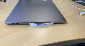 Good
													MacBook Pro 2018 (With Touch Bar) - 15" - I7, Gray, 512 GB, 16 GB, photo 5 of 8