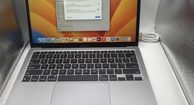 Good
													MacBook Air 2020 - 13" - Apple M1, Gray, 256 GB, 8 GB, photo 1 of 9