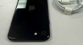 Mint
													Apple iPhone SE 3rd Gen 2022 - Unlocked, Midnight, 64 GB, A2595, photo 5 of 7