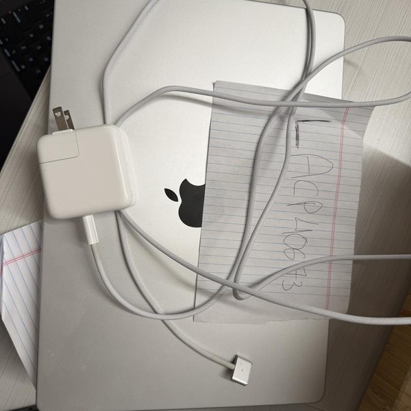 MacBook Pro Late 2023 (M3) - 14 inch - 512 GB, Silver, 18 GB, Apple M3 Pro 11-core, 14-core GPU