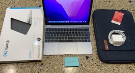 Good
													MacBook Retina 2016 - 12" - Gray, 256 GB, 8 GB, photo 1 of 7