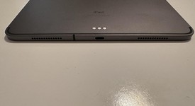Good
													Apple iPad Pro 11" 2018 - Unlocked, Gray, 64 GB, A2013, photo 4 of 6