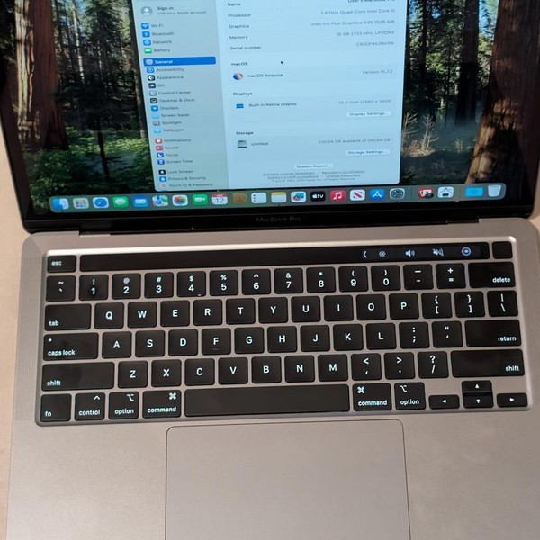 MacBook Pro 2020 - 13 inch - 256 GB, Gray, 16 GB, Intel Core i5