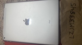 Good
													Apple iPad 5th Gen - Unlocked, Gray, 128 GB, A1823, photo 5 of 6