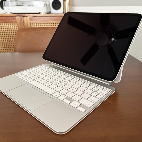 Apple iPad Pro 11 inch (M5) 2025 - Wi-Fi, 256 GB, Silver, Apple M5 9-Core, A3357, Standard Glass