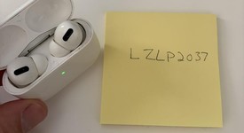 Used
													Apple AirPods Pro - MagSafe Case, photo 2 of 3