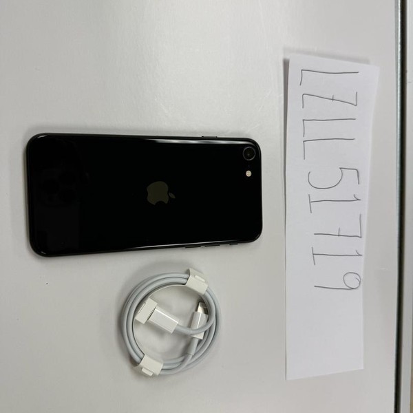 Apple iPhone SE 3rd Gen 2022 - Unlocked, 64 GB, Midnight, A2595