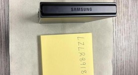 Mint
													Samsung Galaxy Z Flip7 - Spectrum, Jet Black, 256 GB, 12 GB, SM-F766U, photo 2 of 6