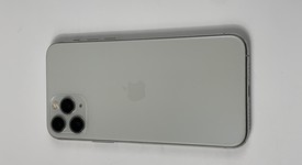 Good
													Apple iPhone 11 Pro - Unlocked Non-US, Silver, 256 GB, A2215, photo 5 of 7