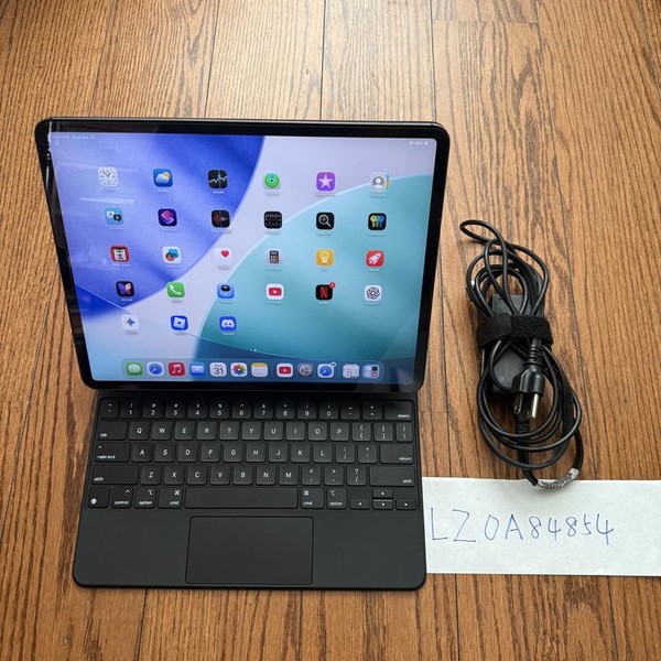 Apple iPad Pro 12.9 inch 4th Gen 2020 - Unlocked, Gray, 256 GB, A2069