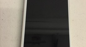 Mint
													Google Pixel XL - Verizon, Silver, 32 GB, 4 GB, Verizon Edition, photo 2 of 7