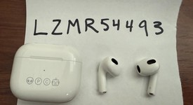 Used
													Apple AirPods 3rd Gen - MagSafe Case, photo 1 of 4