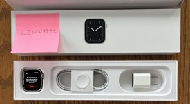 Good
													Apple Watch Series 5 40mm - Silver, A2092 - GPS, Aluminum, photo 1 of 6