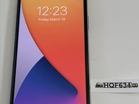 Apple iPhone Xs