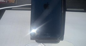 Good
													Apple iPhone SE 3rd Gen 2022 - Consumer Cellular, Midnight, 64 GB, A2595, photo 3 of 3