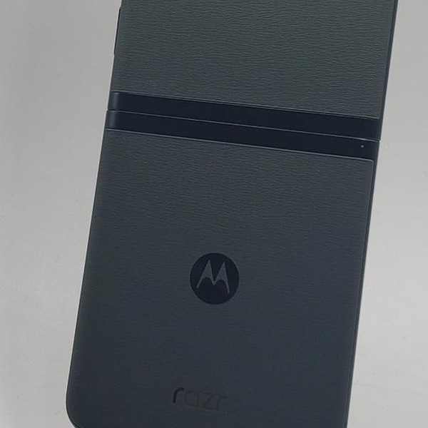 Motorola Razr (2023) - T-Mobile, Sage, 128 GB, 8 GB