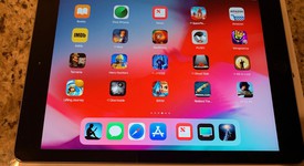 Good
													Apple iPad 6th Gen - Wi-Fi, Gray, 32 GB, A1893, photo 3 of 5