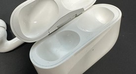 Used
													Apple AirPods Pro 2nd Gen - Lightning, photo 3 of 6