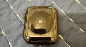 Good
													Apple Watch SE 1st Gen 44mm - Gray, A2352 - GPS, Aluminum, photo 3 of 8