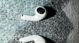 Used
													Apple AirPods Pro - Wireless Case, photo 5 of 5